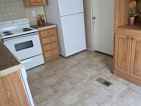 2nd image of 62 Cotton Bayou Cir