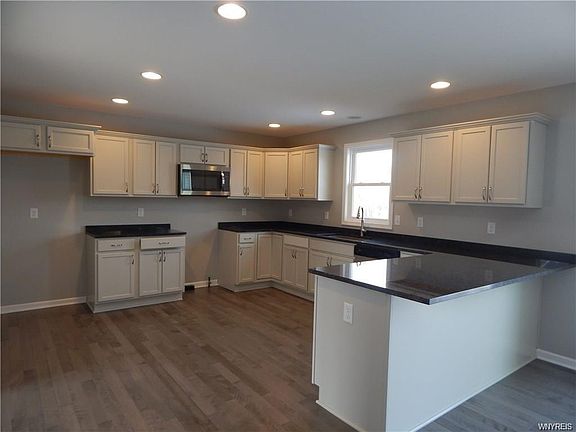 2nd image of 217 Whitney Pl