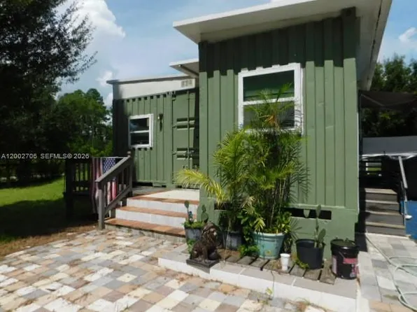 551 Avenue Del Sur, Clewiston, FL 33440