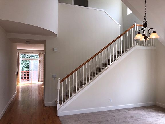 2nd image of 6850 163rd Pl SE