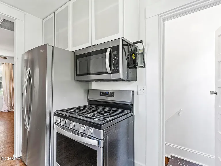 2214 Princess Place Dr — Photo 5