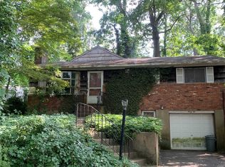 32 Bayville Park Blvd, Bayville, NY 11709