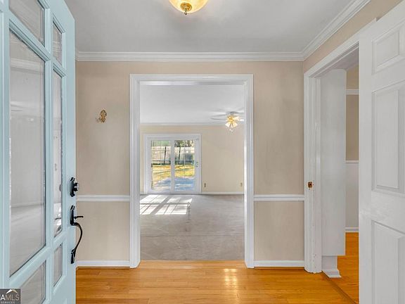 3rd image of 311 Pickwick Rd