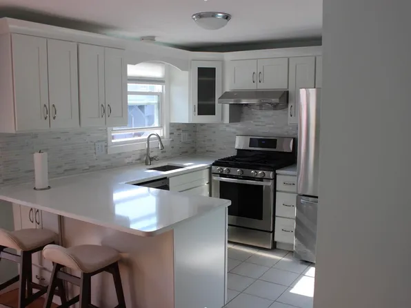 31 Bluestone Dr, Nashua, NH 03060