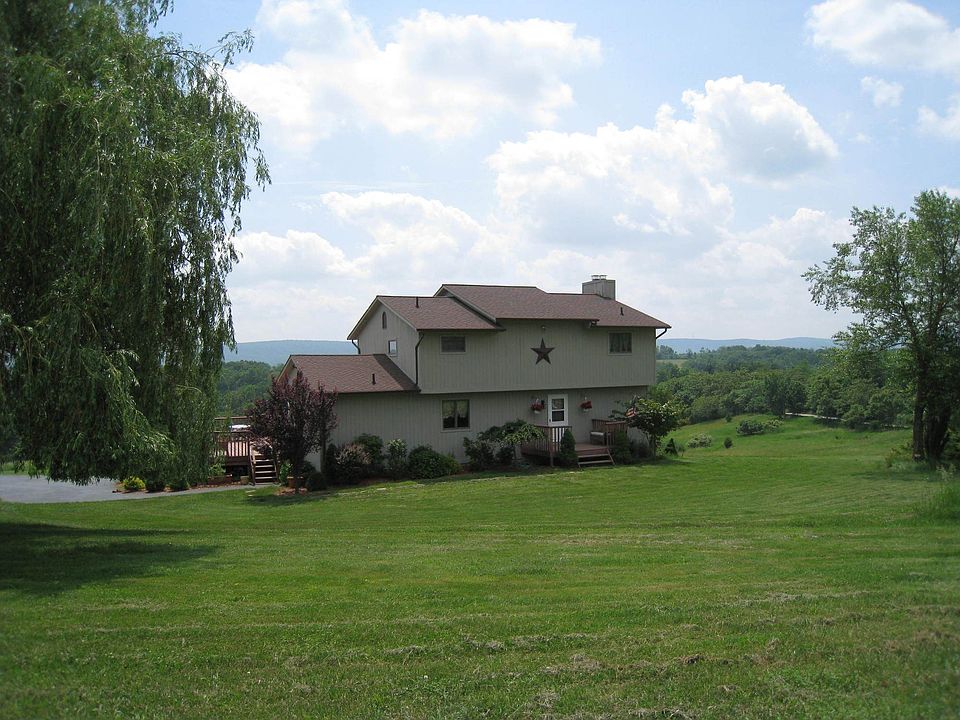 3/5 bedroom 3.5 bath Contemporary Home