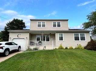 24 Peachtree Ln, Burlington, NJ 08016