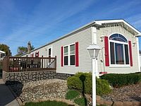 1st image of 136 Creekside Dr