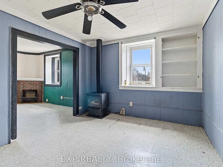 20 Colborne St S #1 — Photo 12