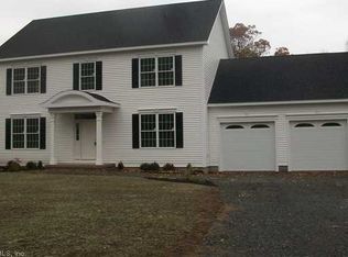 8 Windmill Ln, Canton, CT 06019