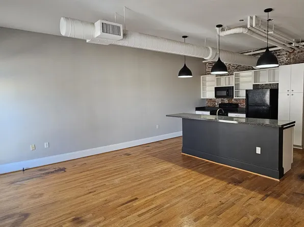 1417 Market St APT 27, Chattanooga, TN 37402