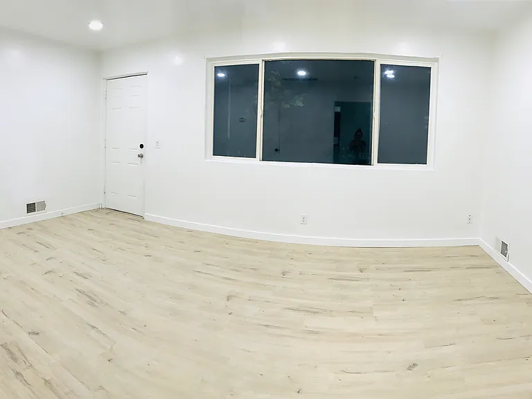 275 E Center St #5 — Photo 4