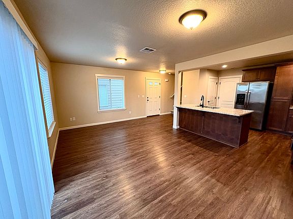 4th image of 9700-9816 NE 76th Way #9804