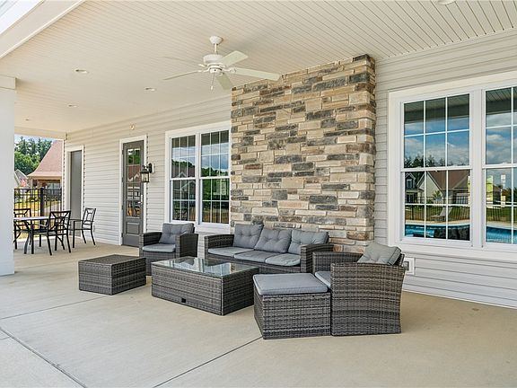 4th image of 309 Gleneagles Dr
