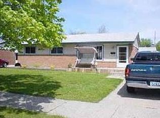 27544 Windsor St, Garden City, MI 48135