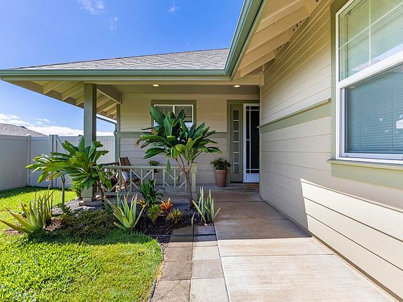 4th image of 266 Puaehu St