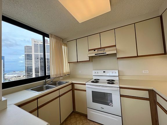 4th image of 876 Curtis St APT 2704