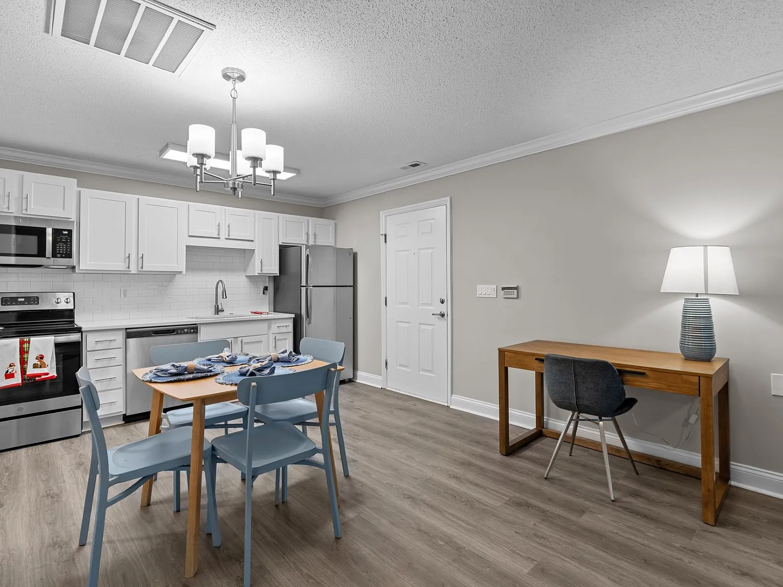 Indigo Apartments — Photo 2