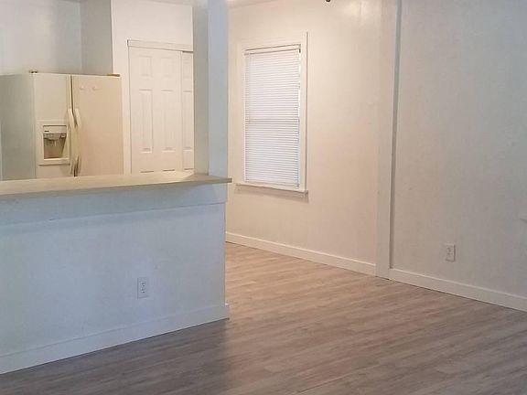 4th image of 5313 Tangerine Ave S