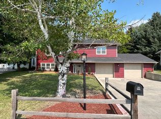 1819 Zuni Dr, Sheridan, WY 82801