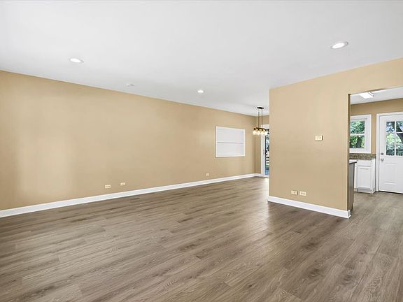 3rd image of 1460 Indian Hill Ave