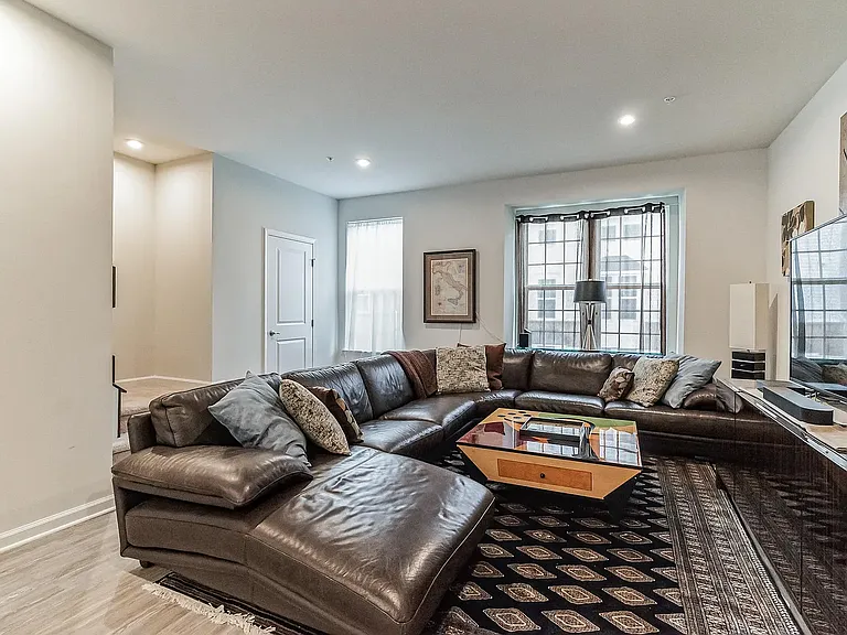 265 Compass Dr — Photo 8