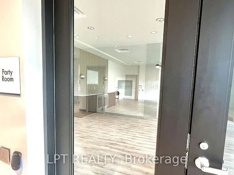 103 Roger St #415 — Photo 25