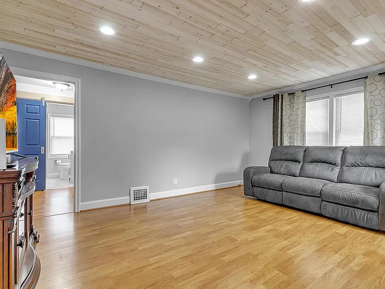 120 Wendel Ave #1 — Photo 19