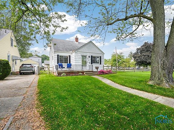2nd image of 3024 Glencairn Ave
