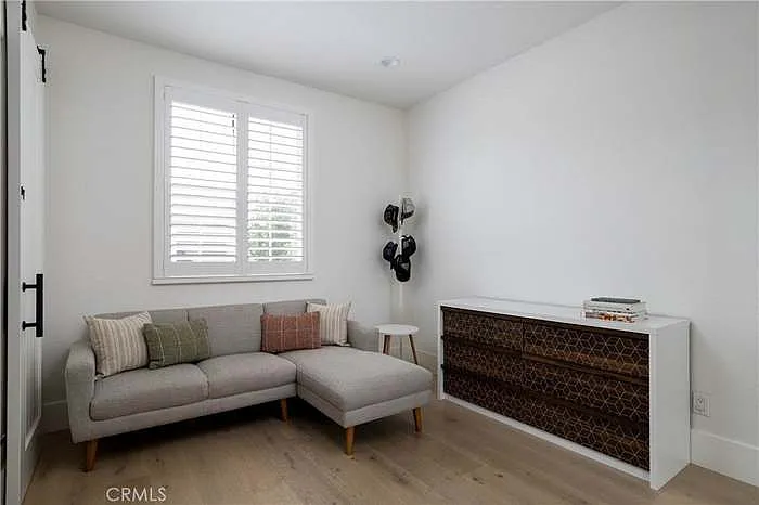 293 Mesa Dr — Photo 3