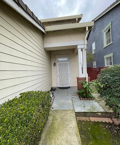 Onyx Ave — Photo 8