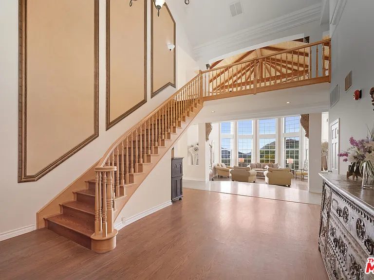 501 Sadie Rd — Photo 3