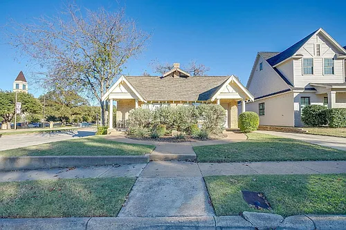 3103 Odessa Ave Photo 1