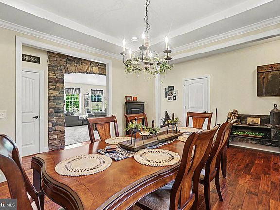 4th image of 639 Mount Rock Rd