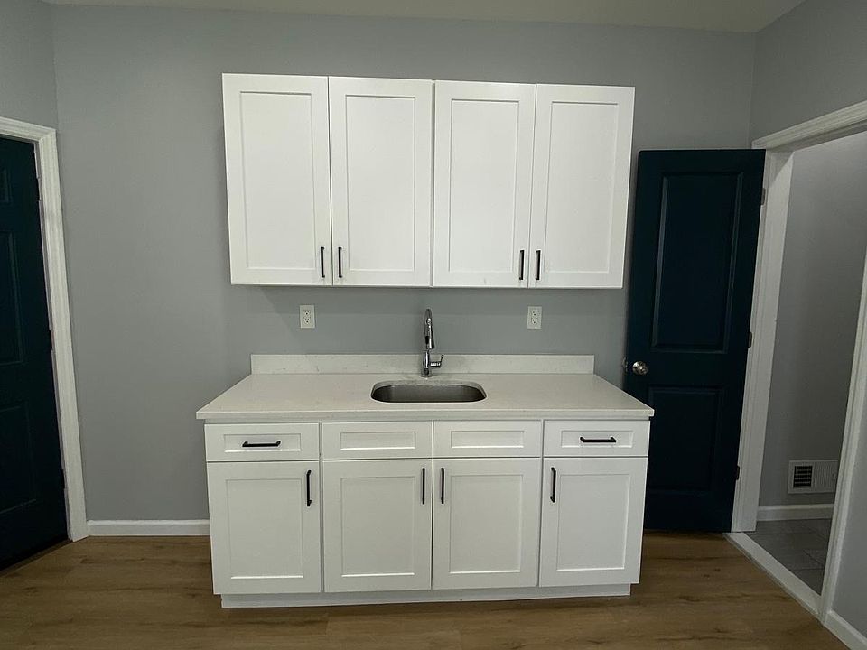 1st image of 264 Shepard Ave #A