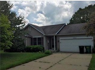 23212 Amber Valley Dr, South Bend, IN 46628