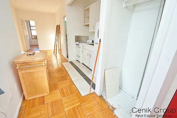 Rented by Genik Group Corp | media 3