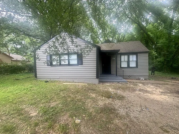 719 Craft Rd — Photo 6