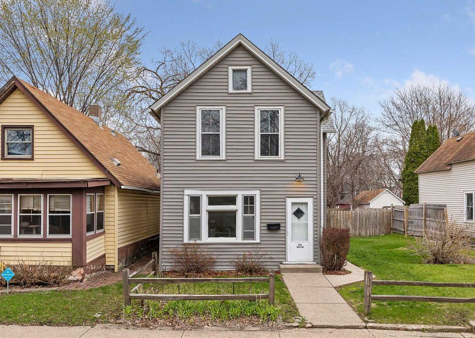 1st image of 946 Marion St