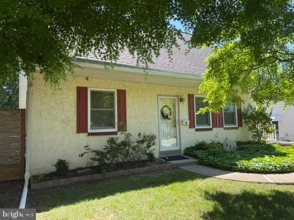 331 E Woodlyn Cir, Woodlyn, PA 19094