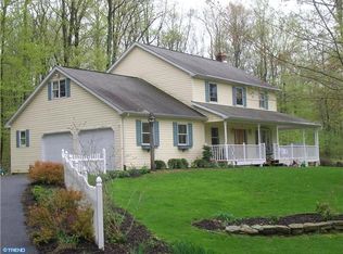 3933 Pricetown Rd, Fleetwood, PA 19522