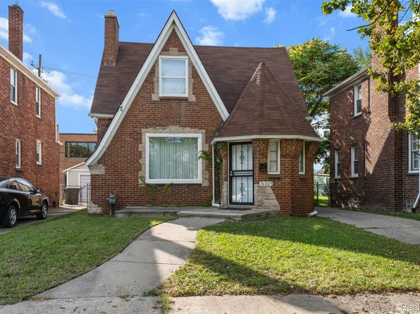 16825 Manor St, Detroit, MI 48221