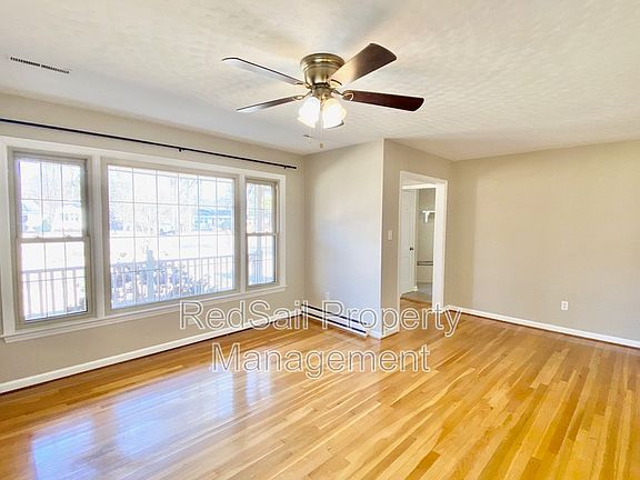 5th image of 603 York Warwick Dr