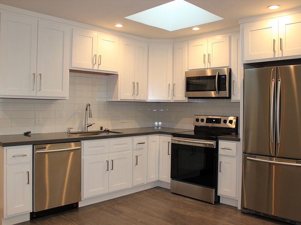 1st image of 611 Topaz St #5