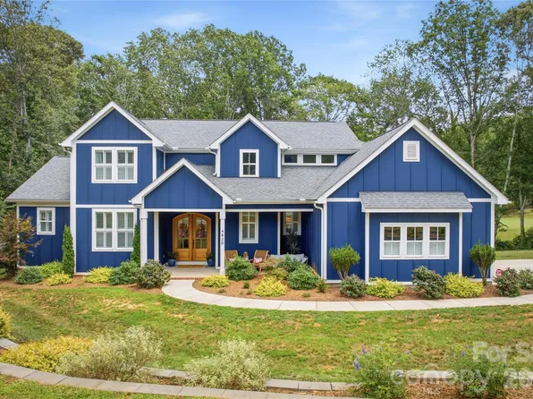 4820 Glen Hollow Ln NE, Hickory, NC 28601