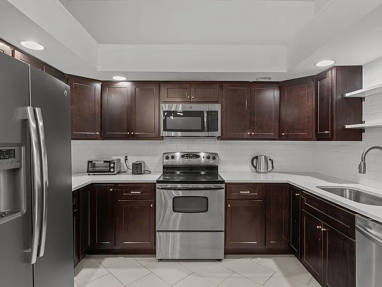 1422 Dolman St — Photo 20