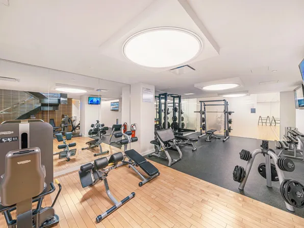 1113 York Avenue image 11 of 16