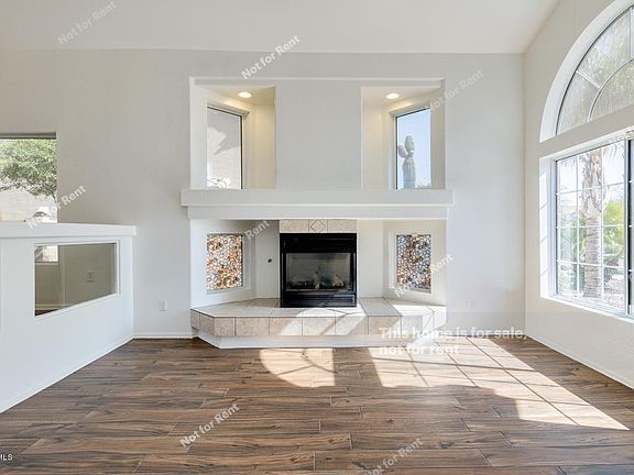 3rd image of 534 E Poncho Ln