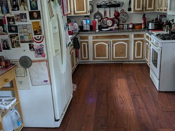 2nd image of 708 N 20th St