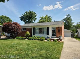1514 Woodlawn Ave, Royal Oak, MI