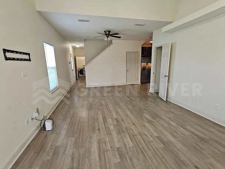 3107 Zeyno Dr — Photo 16